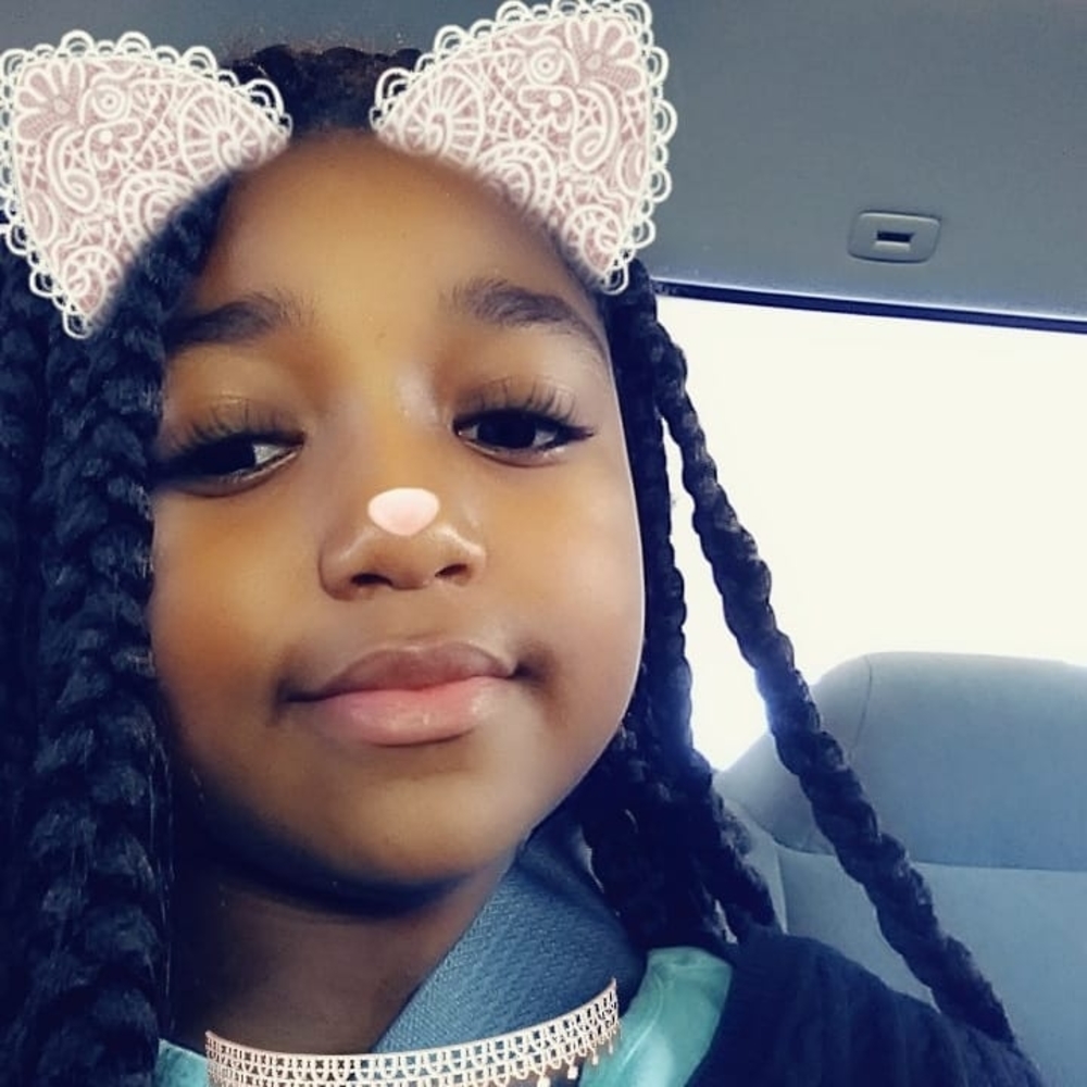 Meet your Posher, Brittney